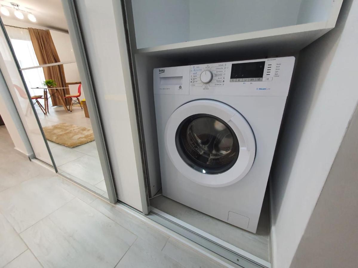 Listone' Apartment 12 Mamaia Nord Năvodari المظهر الخارجي الصورة